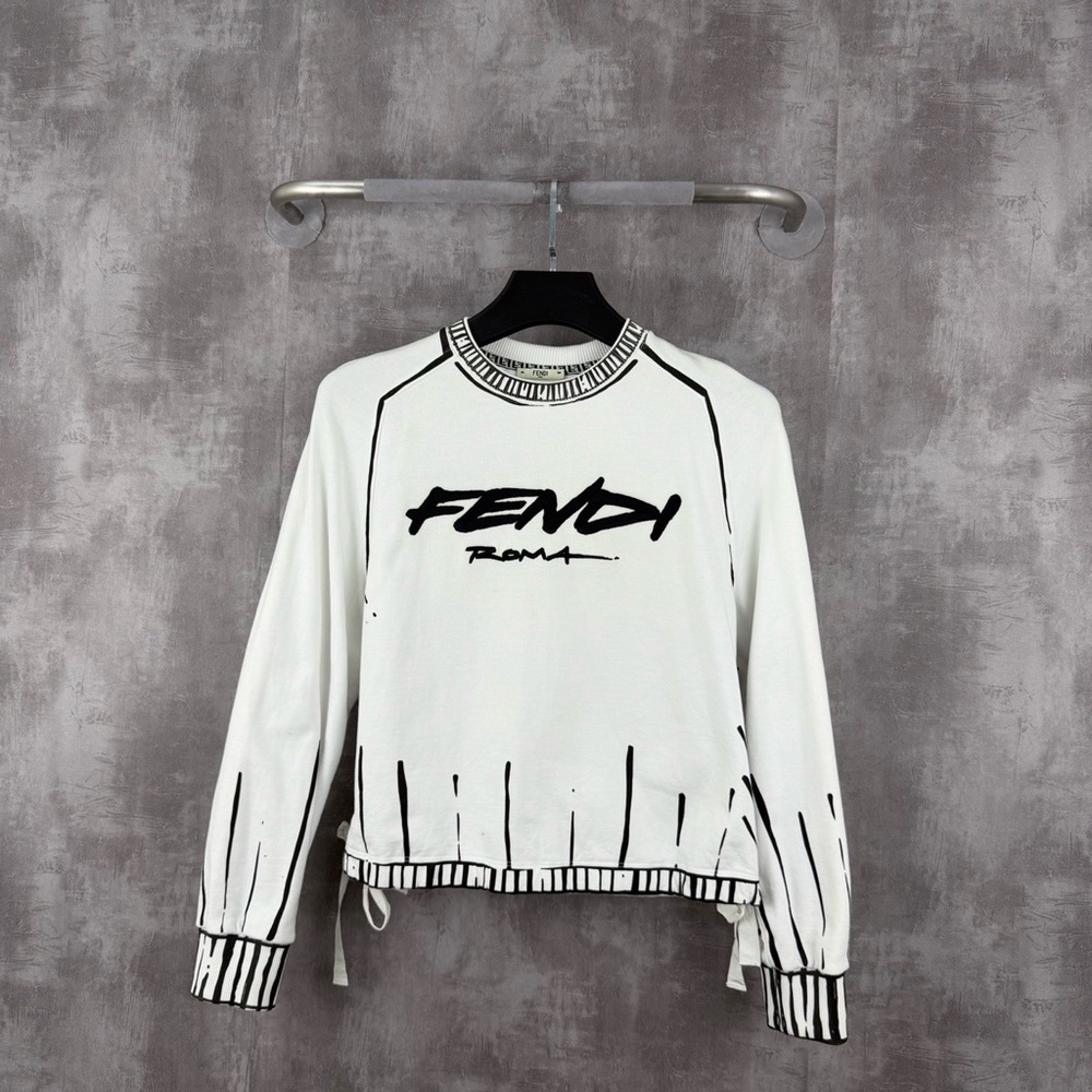 🚩steal authentic Fendi White and Black Logo Sweatshirt